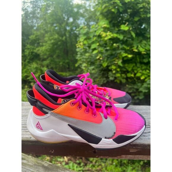 Nike Zoom Freak 2 Bright Crimson Fire Pink (GS) CT4592-600 Sz 4Y - Picture 2 of 8